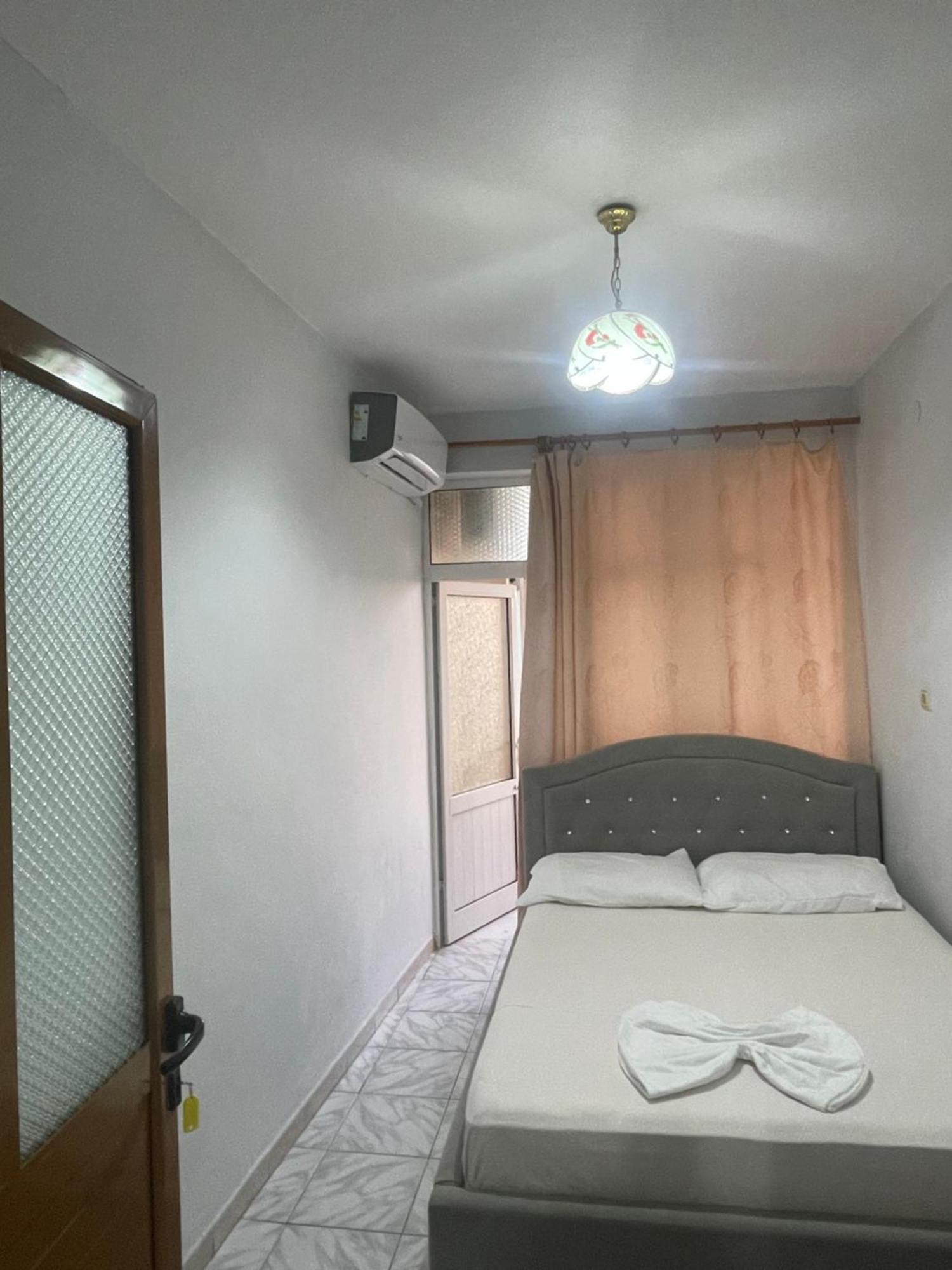 Hotel Gjika Sarande Ngoại thất bức ảnh