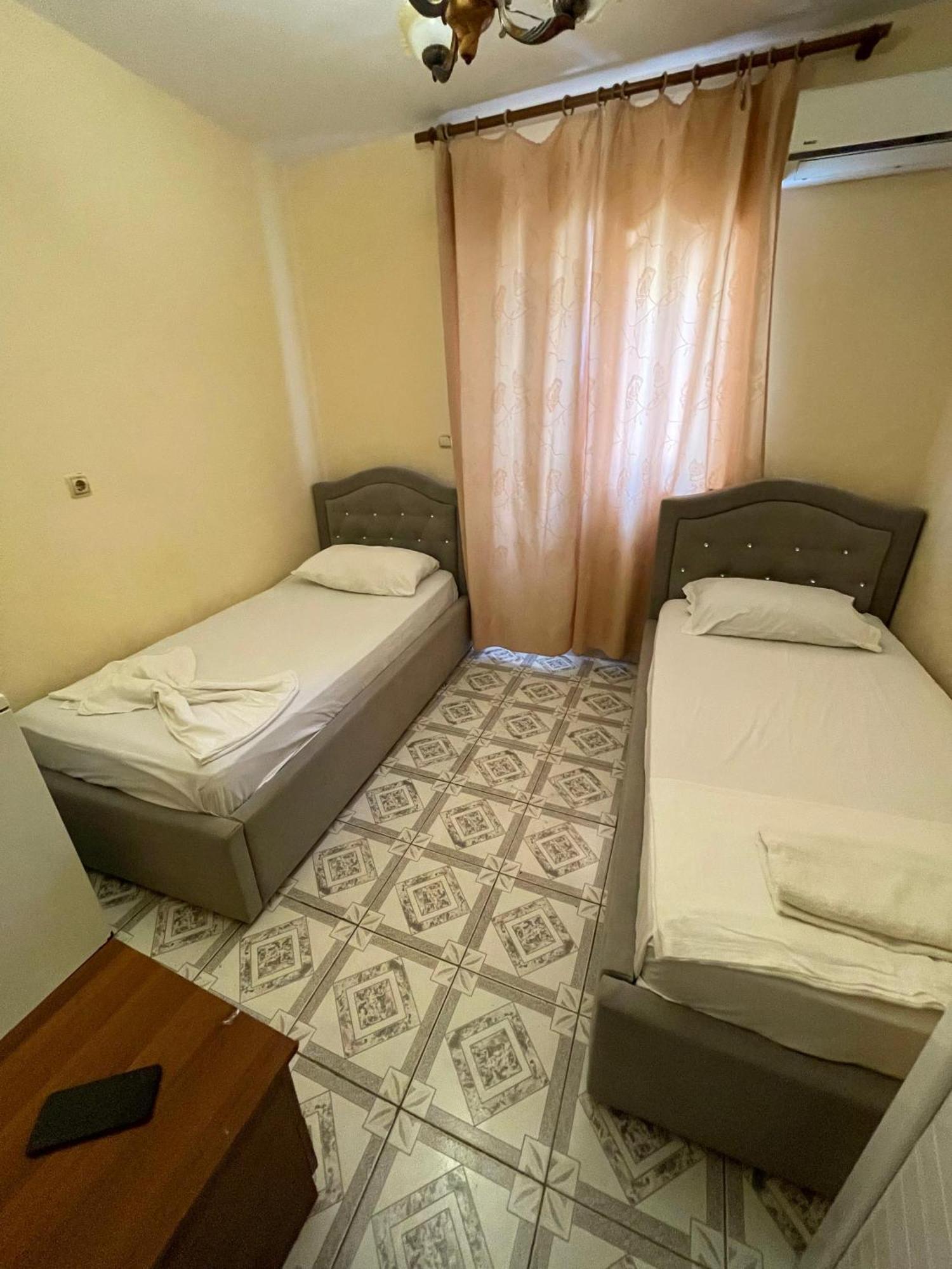 Hotel Gjika Sarande Ngoại thất bức ảnh