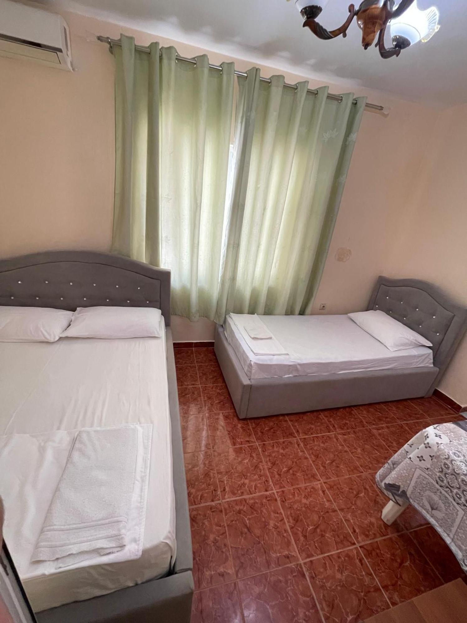 Hotel Gjika Sarande Ngoại thất bức ảnh