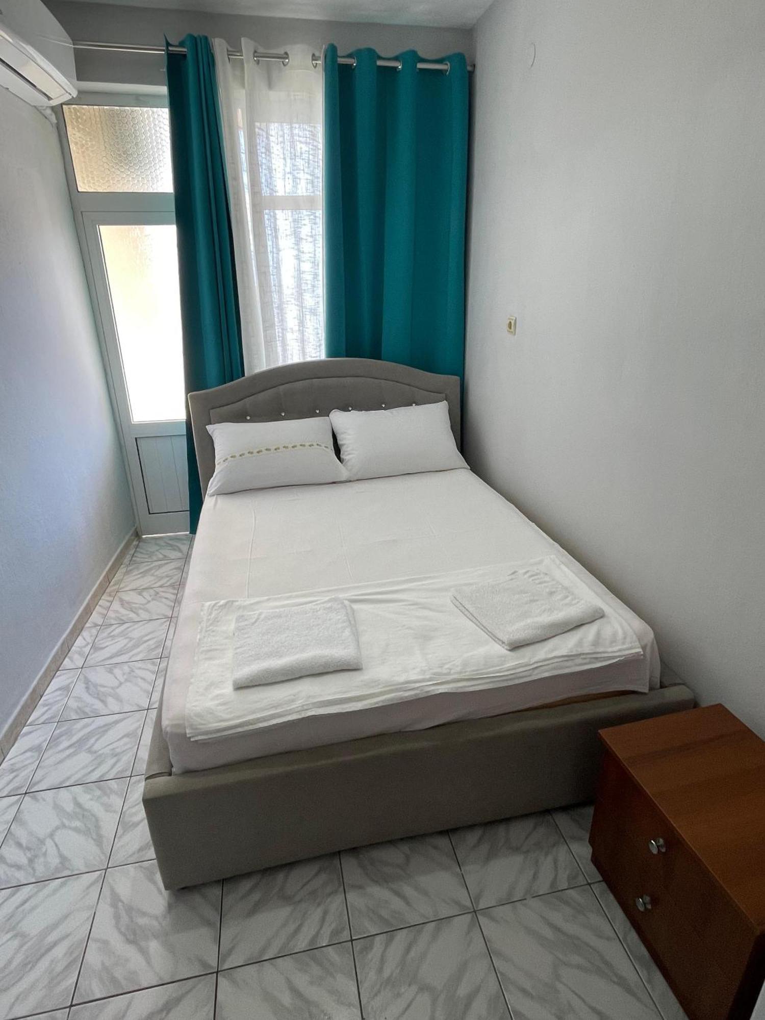 Hotel Gjika Sarande Ngoại thất bức ảnh