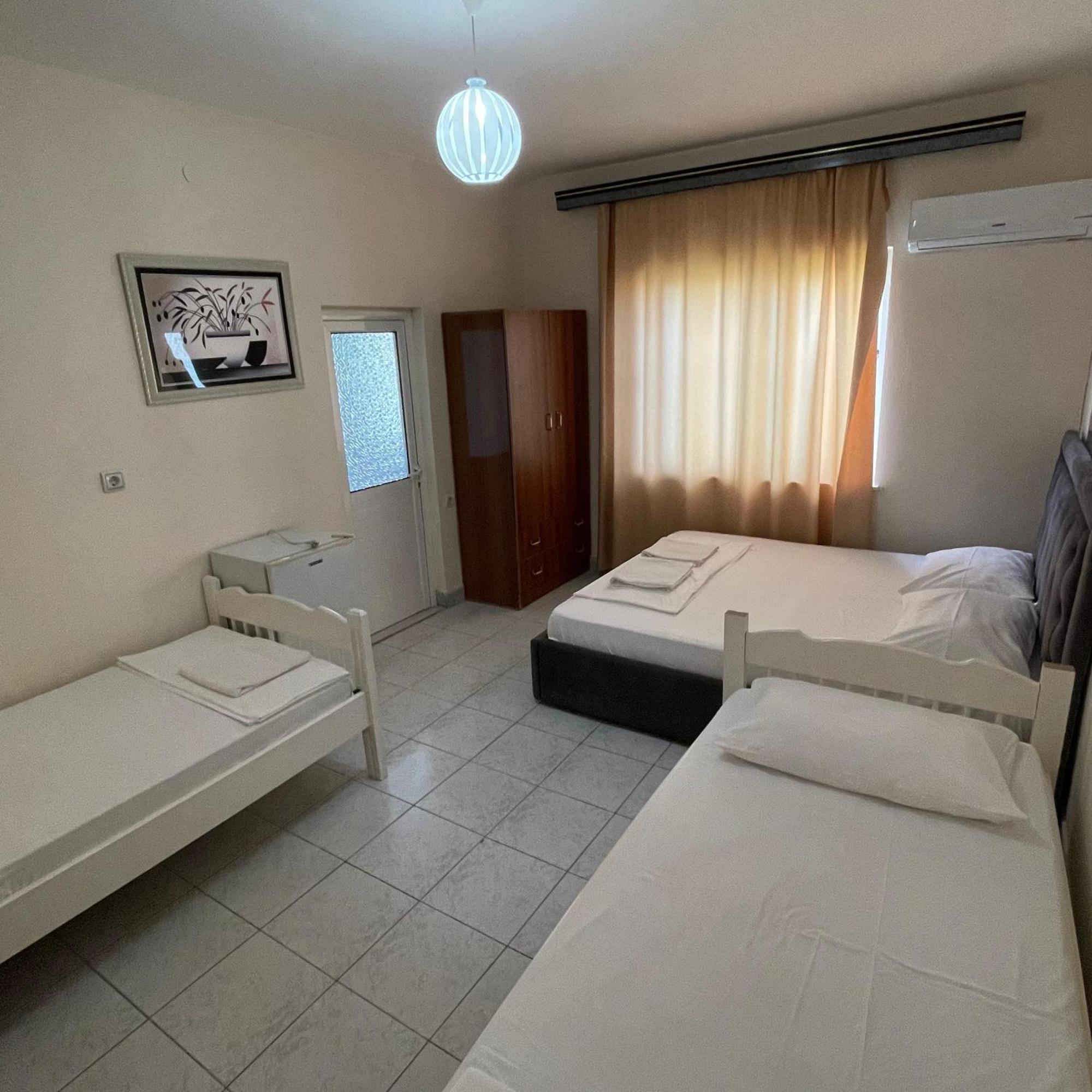 Hotel Gjika Sarande Ngoại thất bức ảnh