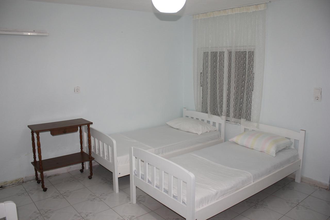 Hotel Gjika Sarande Ngoại thất bức ảnh