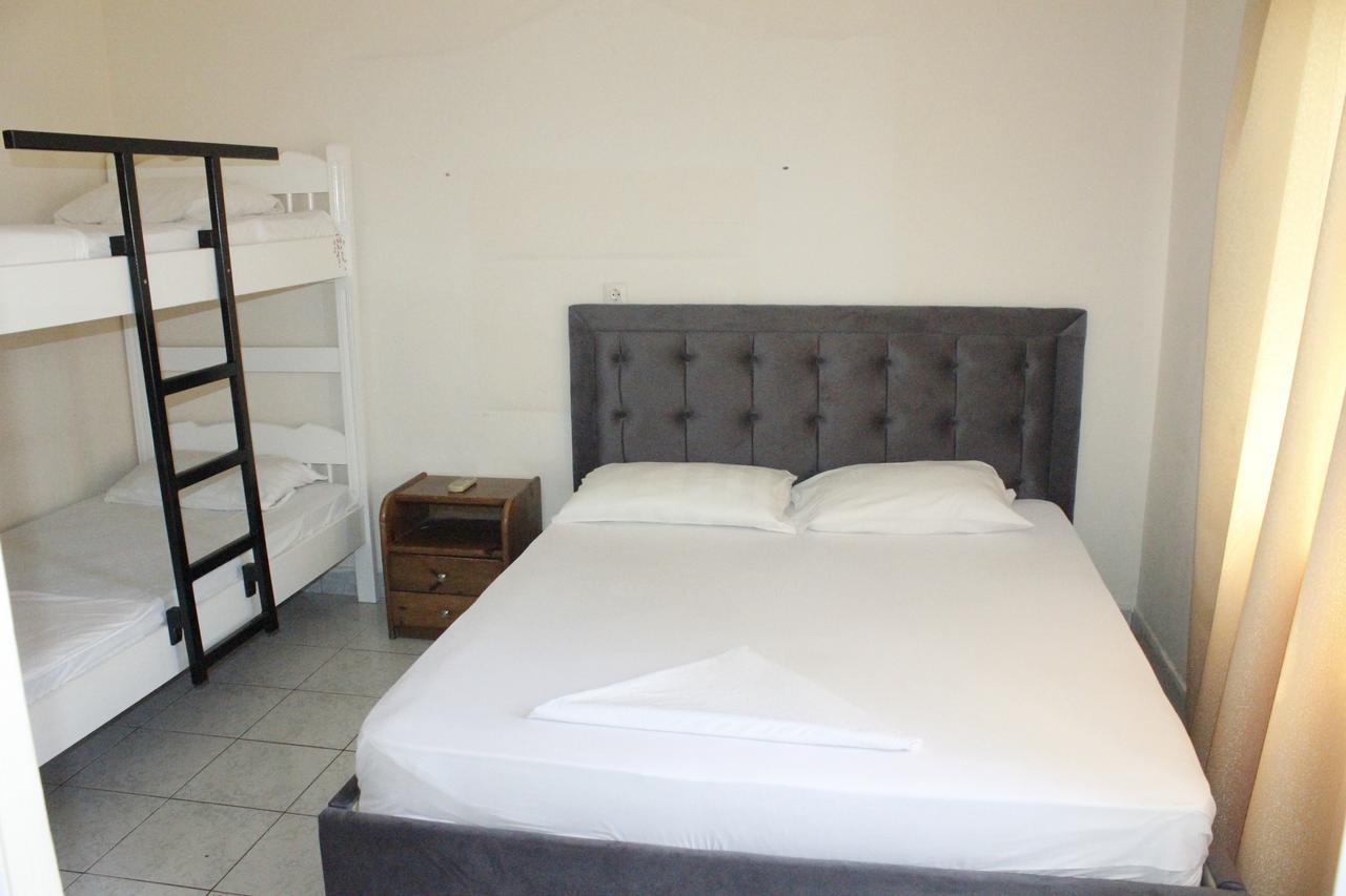 Hotel Gjika Sarande Ngoại thất bức ảnh